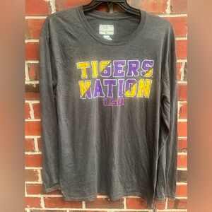 NWT Captivating LSU Tigers Nation Gray XL Long Sleeve Crew Neck Graphic T-Shirt